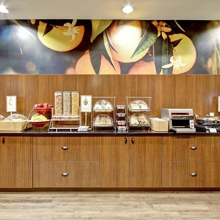 Fairfield Inn & Suites By Marriott Гуэлф Экстерьер фото