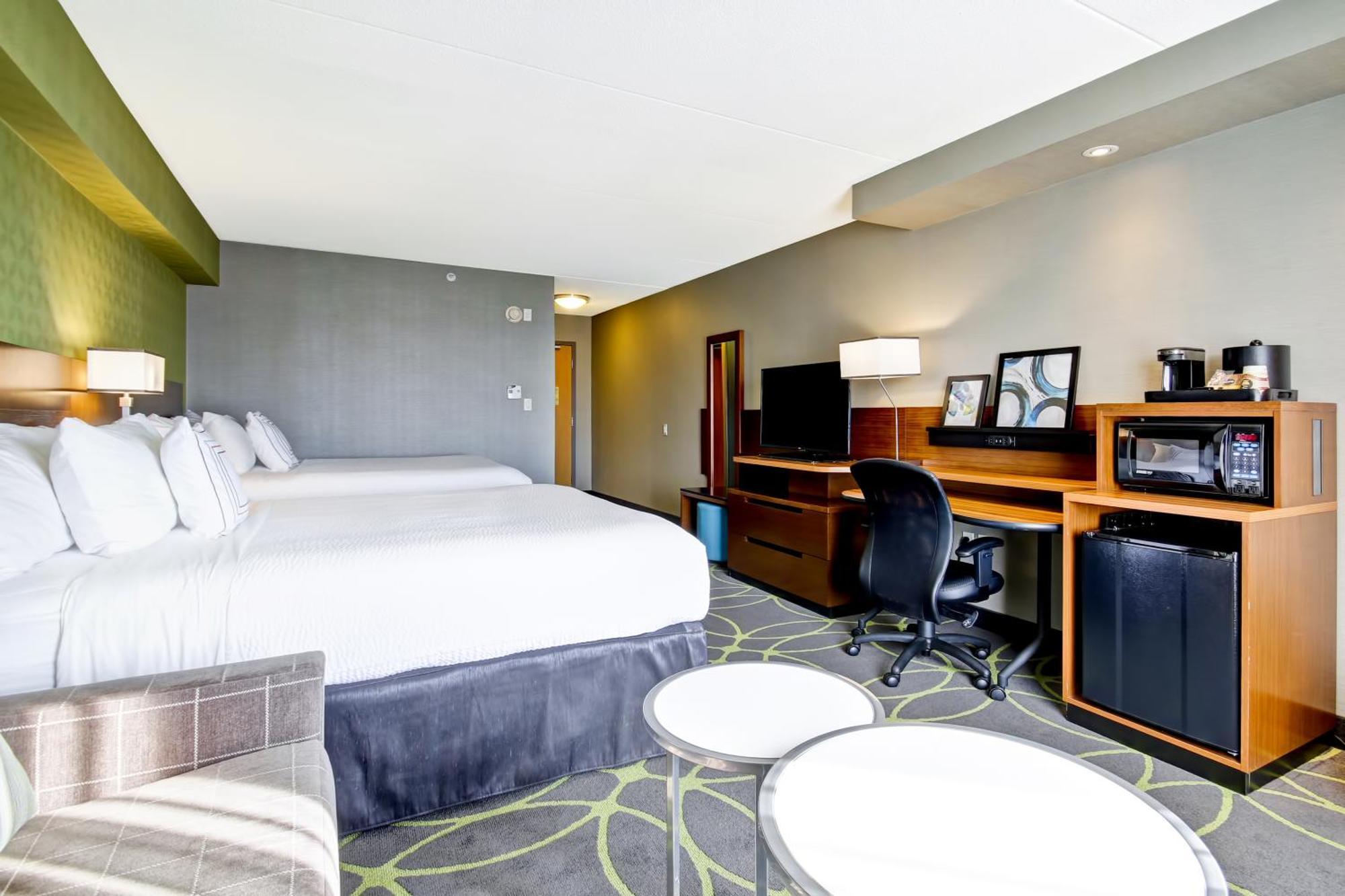 Fairfield Inn & Suites By Marriott Гуэлф Экстерьер фото