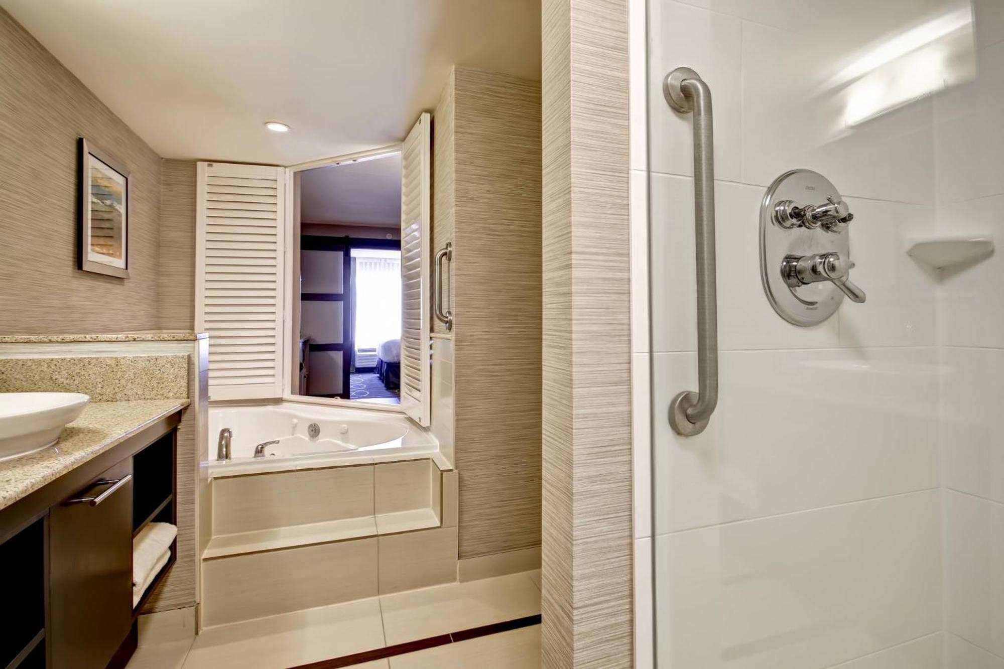 Fairfield Inn & Suites By Marriott Гуэлф Экстерьер фото
