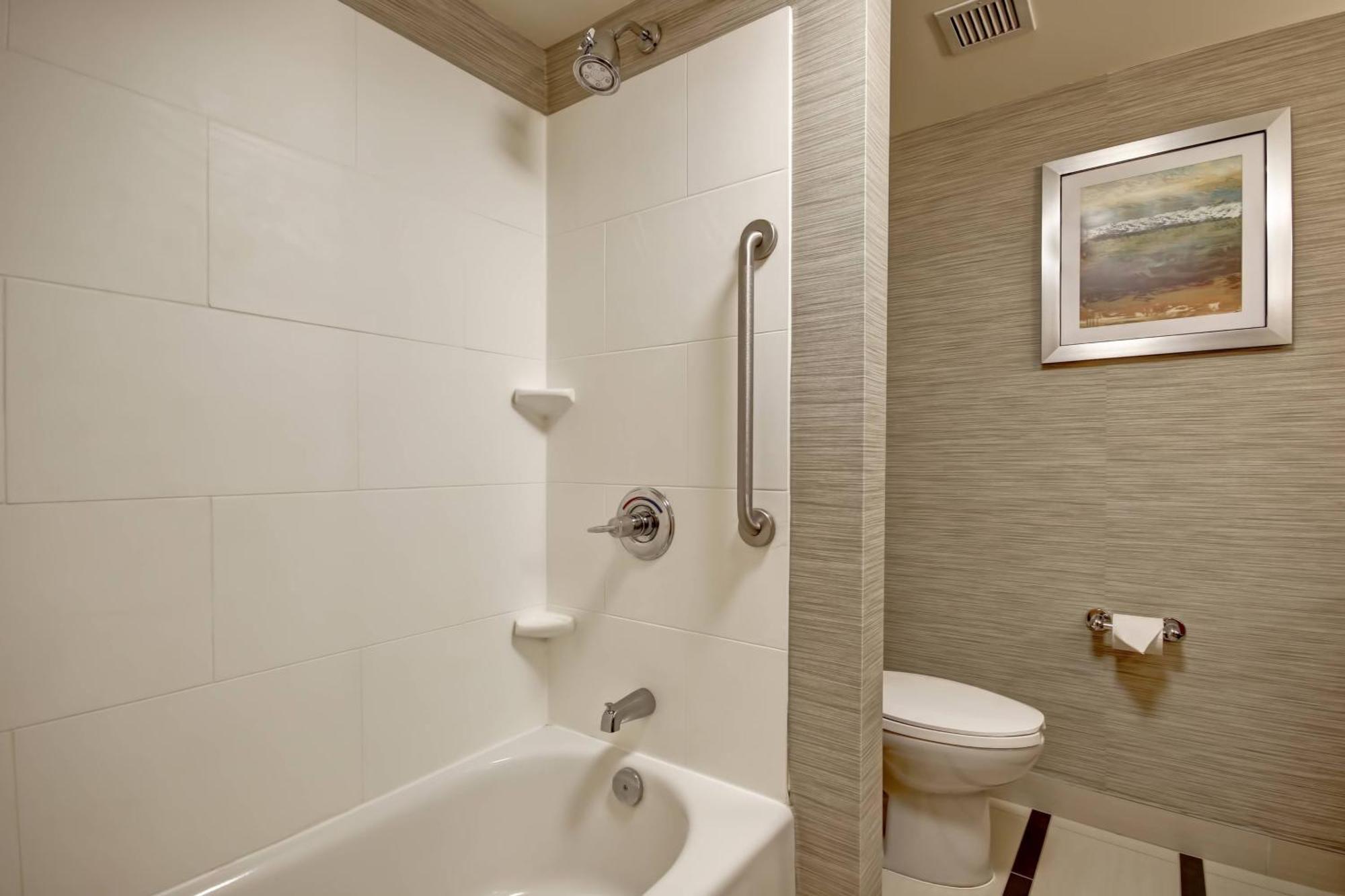 Fairfield Inn & Suites By Marriott Гуэлф Экстерьер фото