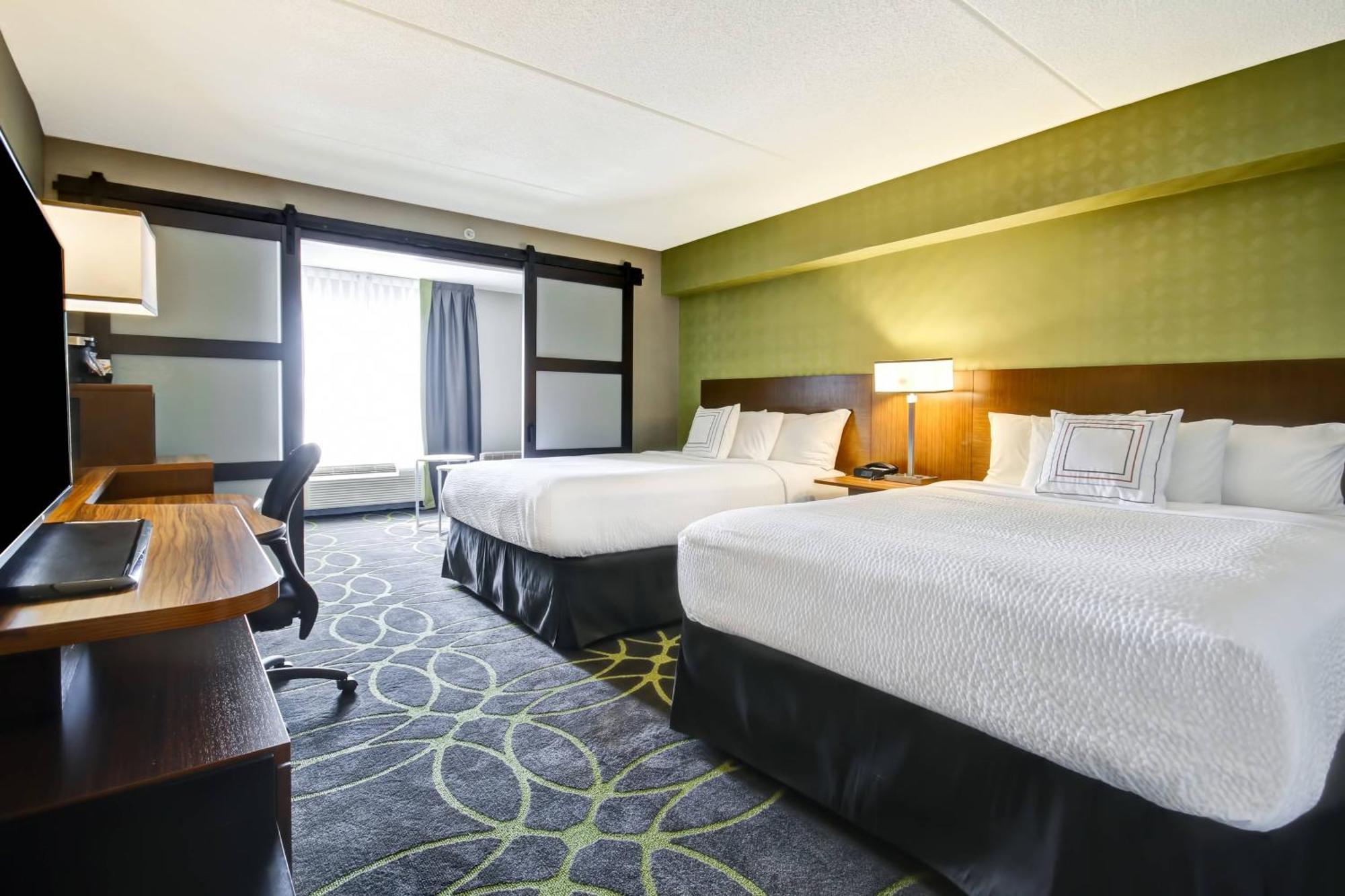 Fairfield Inn & Suites By Marriott Гуэлф Экстерьер фото