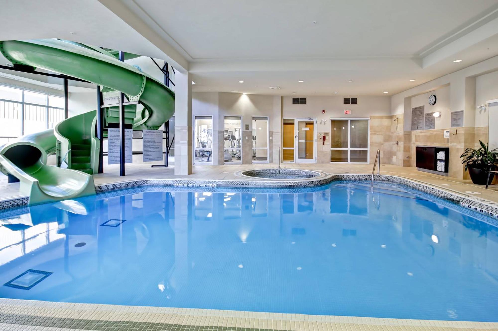 Fairfield Inn & Suites By Marriott Гуэлф Экстерьер фото