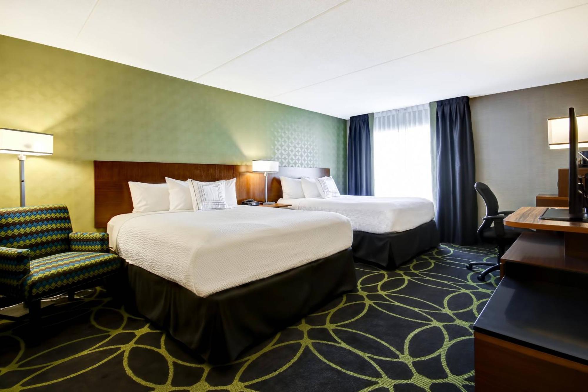 Fairfield Inn & Suites By Marriott Гуэлф Экстерьер фото