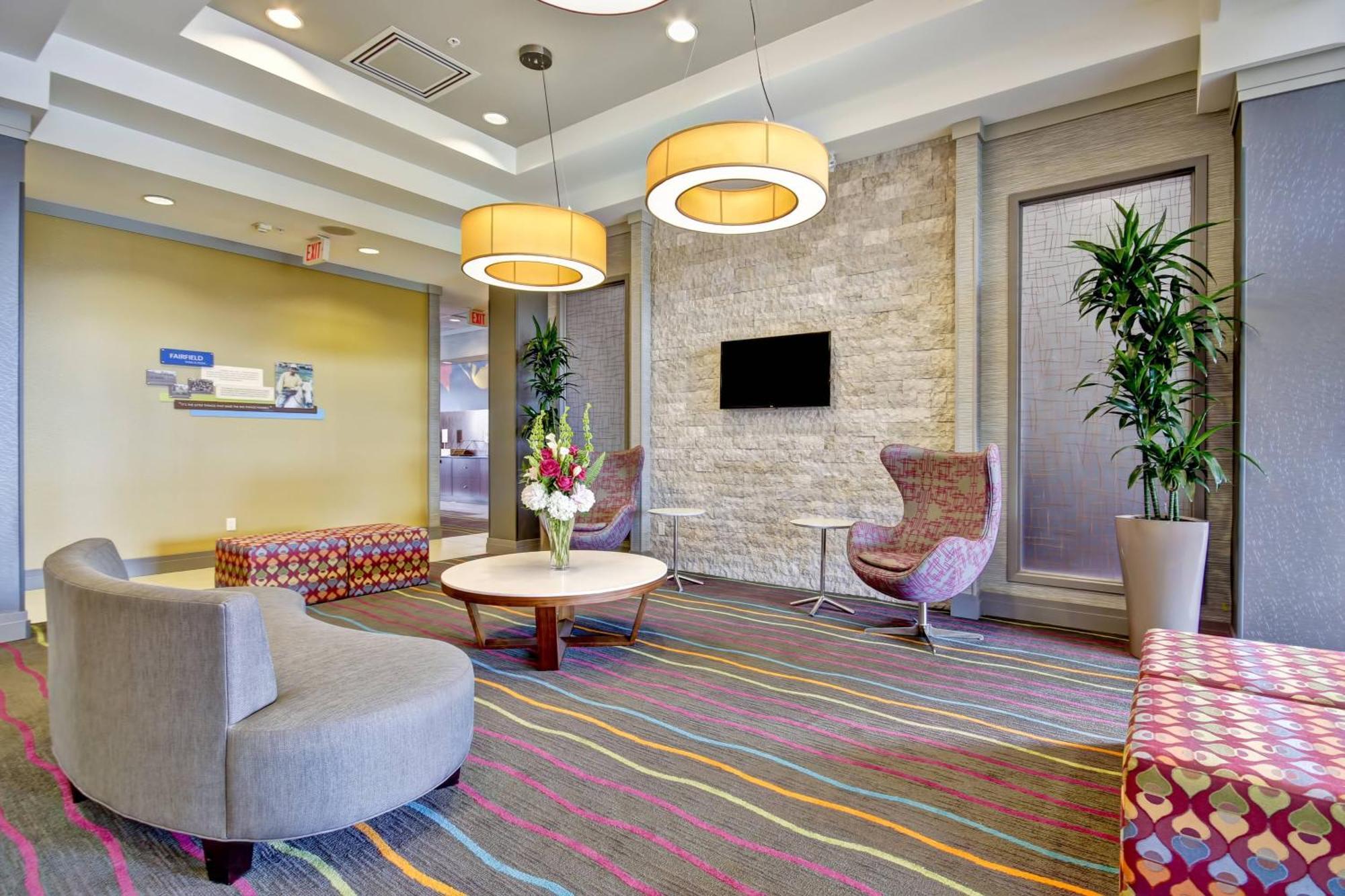 Fairfield Inn & Suites By Marriott Гуэлф Экстерьер фото