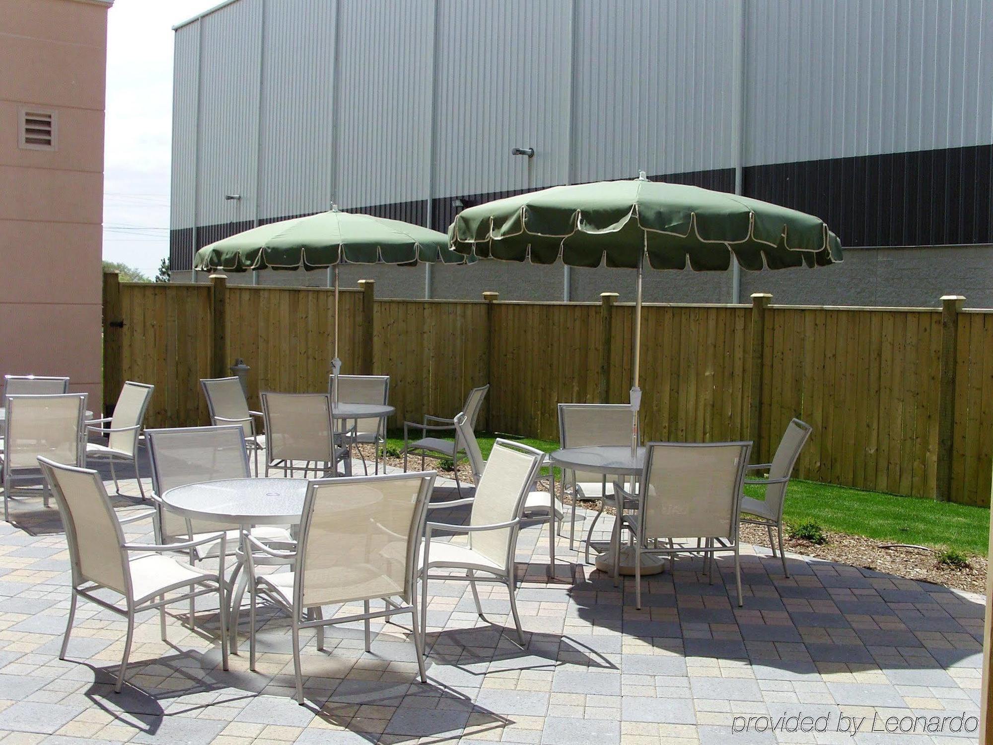 Fairfield Inn & Suites By Marriott Гуэлф Ресторан фото