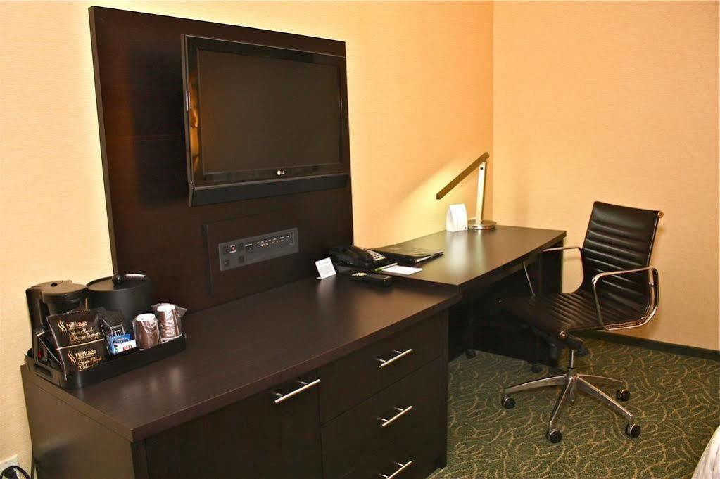 Fairfield Inn & Suites By Marriott Гуэлф Экстерьер фото